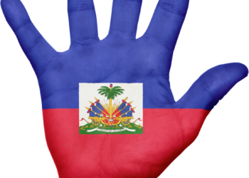 haiti, flag, hand-991898.jpg