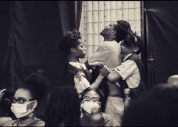 Dechouke lanfè sou latè: lespwa dèyè baryè