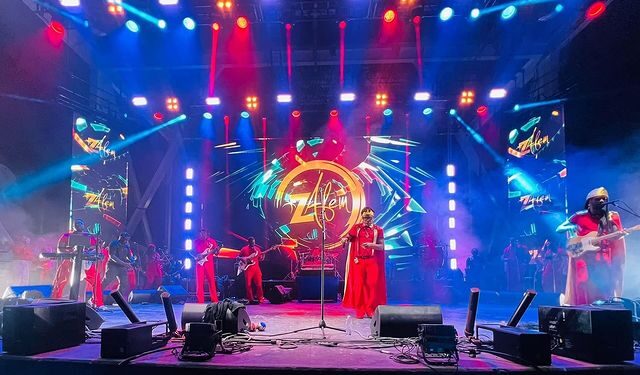 Le jeu symbolique et anthropo-sociologique dans «  Lalin ak Solèy » de Zafèm