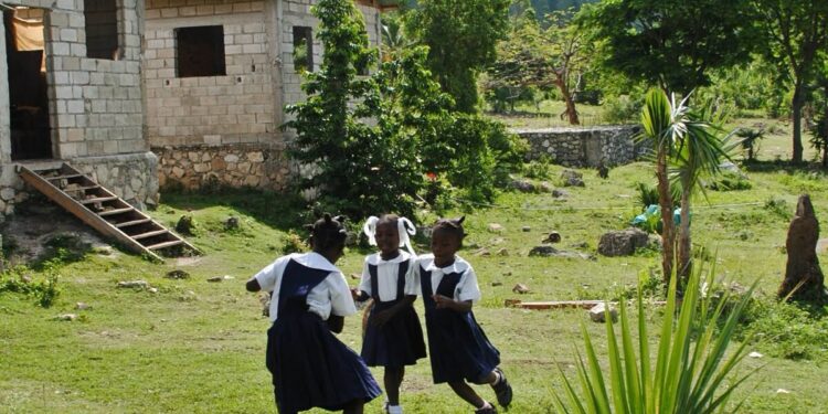 Jeunesse rurale et migration : comment redonner l’envie de rester à la campagne ?